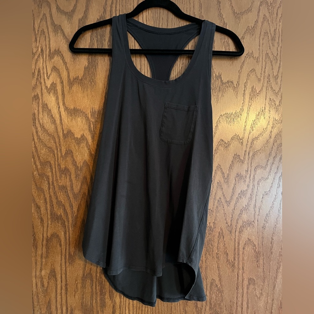 Black lululemon tank
